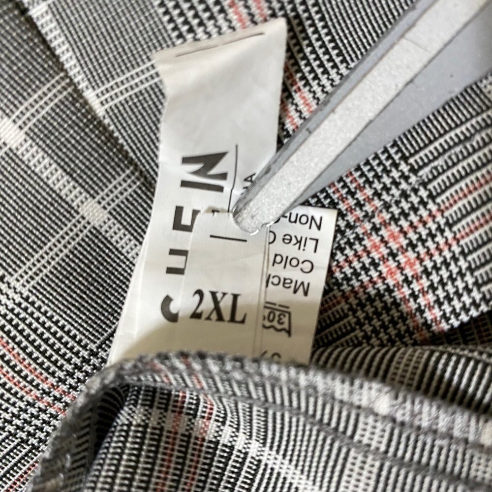Shein Plaid, Belted Shorts and Cami Combo Size 2XL - Picture 4 of 8